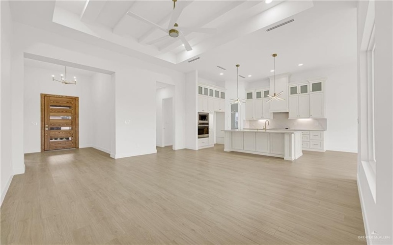 4716 S Waterford Avenue, Edinburg, TX 78539, 4 Bedrooms Bedrooms, ,2 BathroomsBathrooms,Residential,For Sale,4716 S Waterford Avenue,0,487698