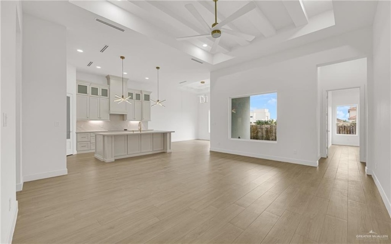 4716 S Waterford Avenue, Edinburg, TX 78539, 4 Bedrooms Bedrooms, ,2 BathroomsBathrooms,Residential,For Sale,4716 S Waterford Avenue,0,487698