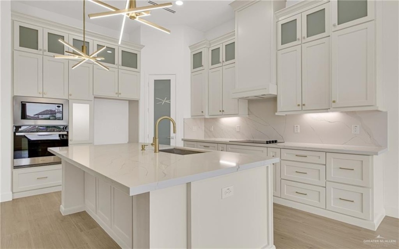 4716 S Waterford Avenue, Edinburg, TX 78539, 4 Bedrooms Bedrooms, ,2 BathroomsBathrooms,Residential,For Sale,4716 S Waterford Avenue,0,487698