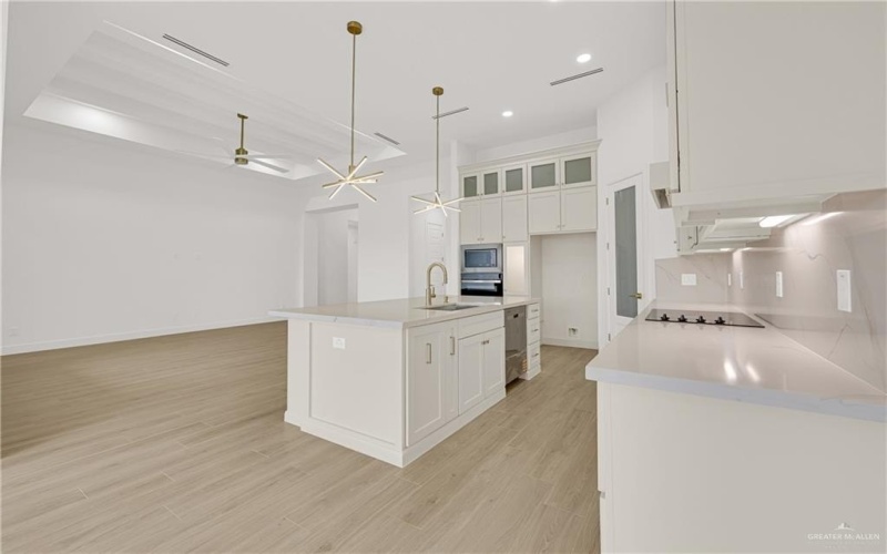 4716 S Waterford Avenue, Edinburg, TX 78539, 4 Bedrooms Bedrooms, ,2 BathroomsBathrooms,Residential,For Sale,4716 S Waterford Avenue,0,487698