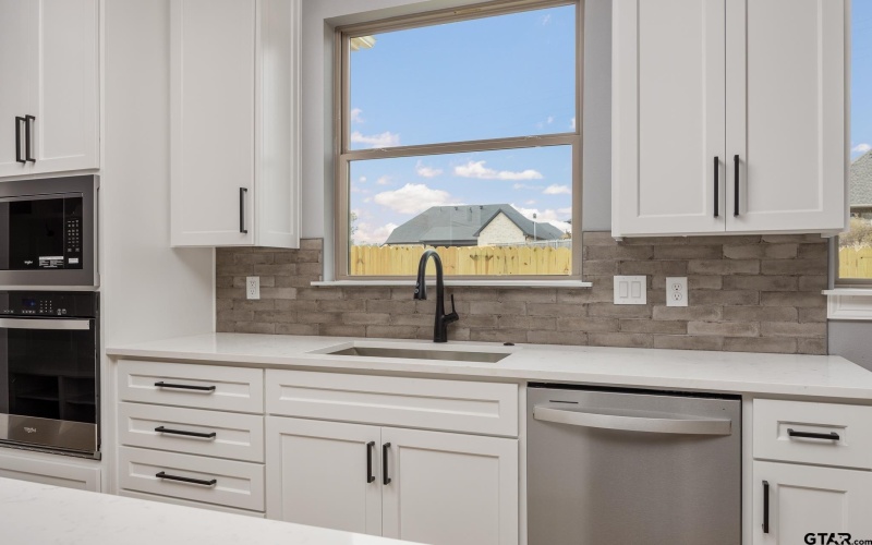 317 Mac Circle, Bullard, TX 75757, 4 Bedrooms Bedrooms, ,3 BathroomsBathrooms,Residential,For Sale,317 Mac Circle,0,25017093