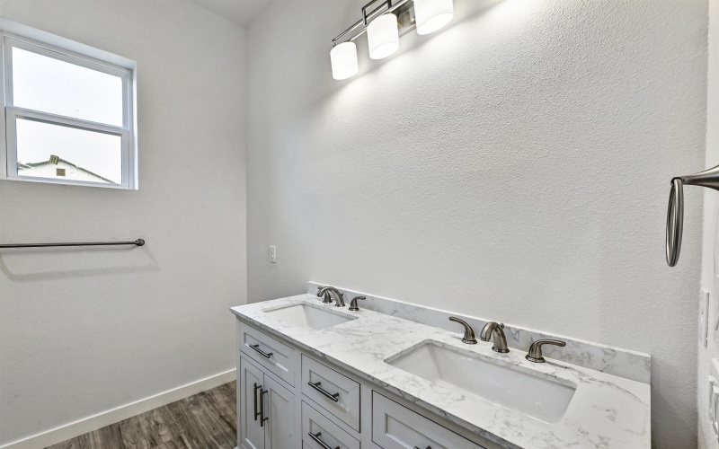 1615 White Tail, Horseshoe Bay, TX 78657, 3 Habitaciones Habitaciones , ,2 BañosBaños,Residential,En Venta,1615 White Tail,0,175813