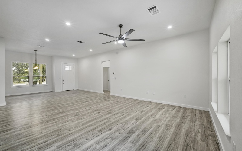 1615 White Tail, Horseshoe Bay, TX 78657, 3 Habitaciones Habitaciones , ,2 BañosBaños,Residential,En Venta,1615 White Tail,0,175813