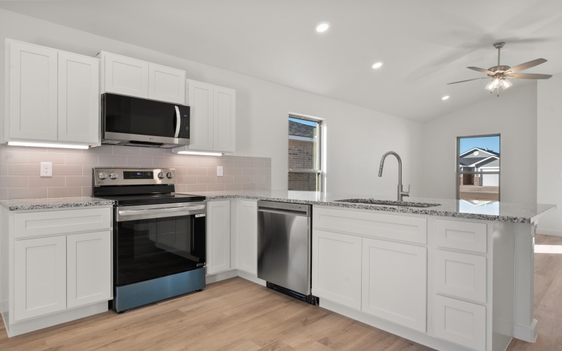 1610 N Clinton Avenue, Lubbock, TX 79416, 3 Habitaciones Habitaciones , ,2 BañosBaños,Residential,En Venta,1610 N Clinton Avenue,0,202563475