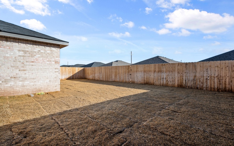 1610 N Clinton Avenue, Lubbock, TX 79416, 3 Habitaciones Habitaciones , ,2 BañosBaños,Residential,En Venta,1610 N Clinton Avenue,0,202563475