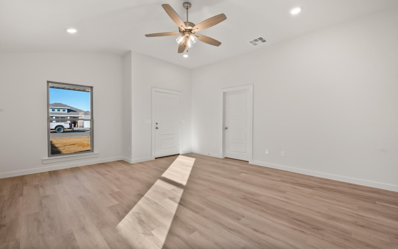 1610 N Clinton Avenue, Lubbock, TX 79416, 3 Habitaciones Habitaciones , ,2 BañosBaños,Residential,En Venta,1610 N Clinton Avenue,0,202563475