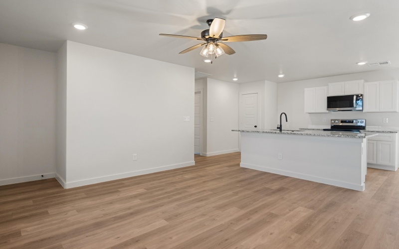 8305 24th Street, Lubbock, TX 79407, 3 Habitaciones Habitaciones , ,2 BañosBaños,Residential,En Venta,8305 24th Street,0,202563476