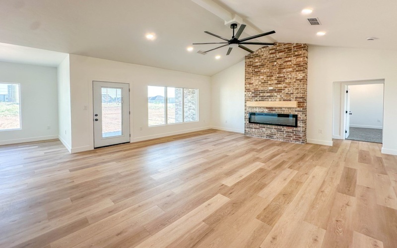 246 County Rd 304-E, Seminole, TX 79360, 4 Habitaciones Habitaciones , ,2 BañosBaños,Residential,En Venta,246 County Rd 304-E,0,162597