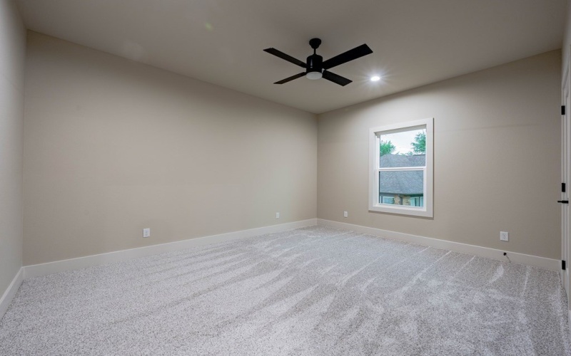85 Isle of View Dr, Tool, TX 75143, 5 Bedrooms Bedrooms, ,3 BathroomsBathrooms,Residential,For Sale,85 Isle of View Dr,108961