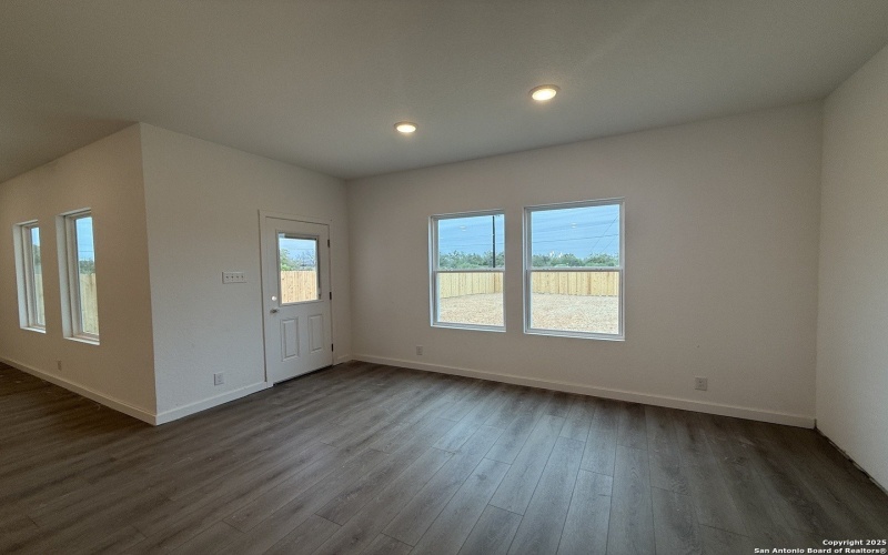 7606 Birch Hollow, San Antonio, TX 78252, 5 Bedrooms Bedrooms, ,3 BathroomsBathrooms,Residential,For Sale,7606 Birch Hollow,0,1925092