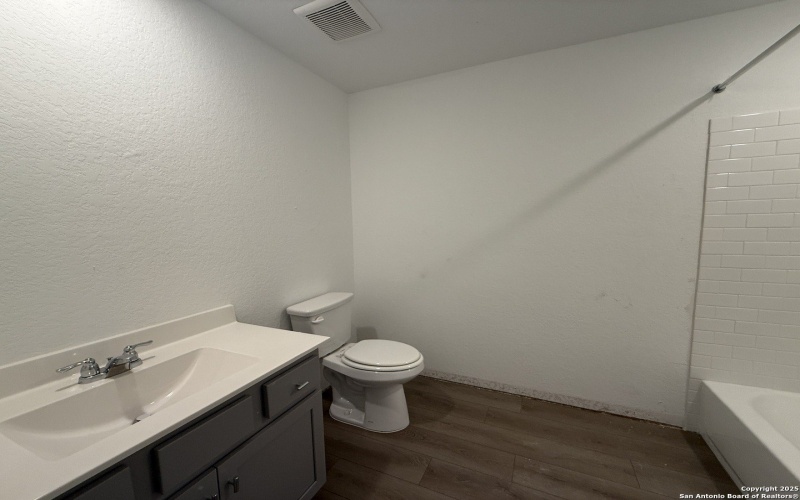 7606 Birch Hollow, San Antonio, TX 78252, 5 Bedrooms Bedrooms, ,3 BathroomsBathrooms,Residential,For Sale,7606 Birch Hollow,0,1925092