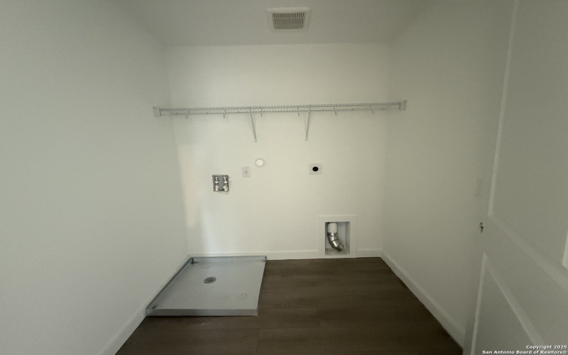 7606 Birch Hollow, San Antonio, TX 78252, 5 Bedrooms Bedrooms, ,3 BathroomsBathrooms,Residential,For Sale,7606 Birch Hollow,0,1925092