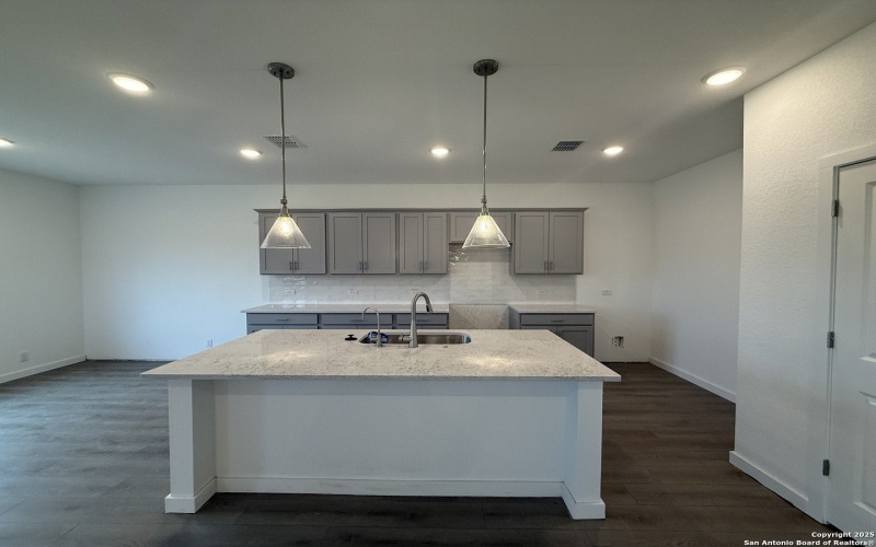 7606 Birch Hollow, San Antonio, TX 78252, 5 Bedrooms Bedrooms, ,3 BathroomsBathrooms,Residential,For Sale,7606 Birch Hollow,0,1925092