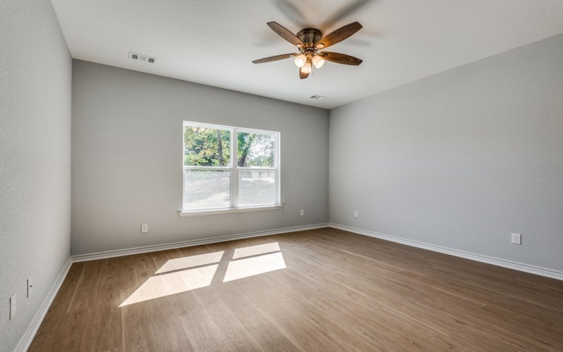 314 Oak Creek Dr, Tool, TX 75143, 4 Bedrooms Bedrooms, ,2 BathroomsBathrooms,Residential,For Sale,314 Oak Creek Dr,108970