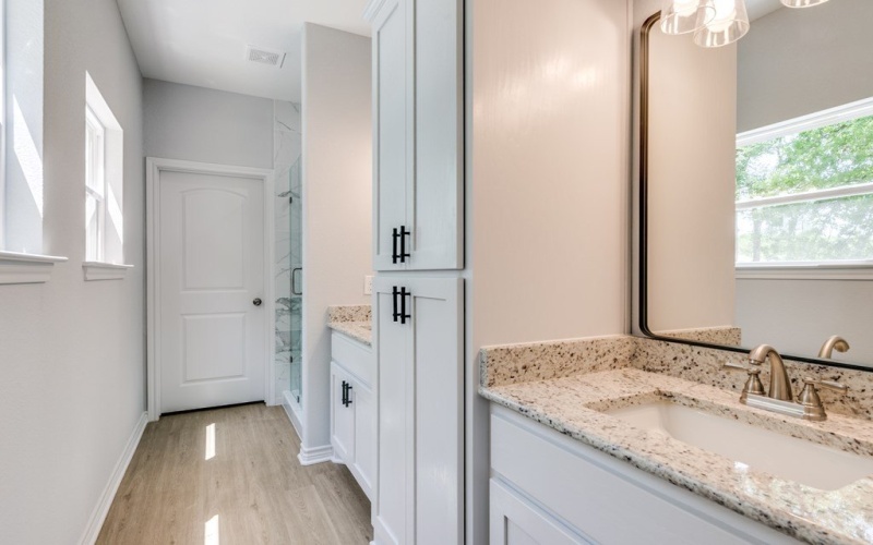 314 Oak Creek Dr, Tool, TX 75143, 4 Bedrooms Bedrooms, ,2 BathroomsBathrooms,Residential,For Sale,314 Oak Creek Dr,108970