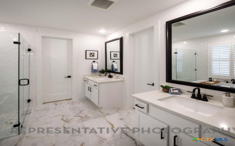 9300 Hamadryas Drive, Austin, TX 78744, 4 Habitaciones Habitaciones , ,5 BañosBaños,Residential,En Venta,9300 Hamadryas Drive,0,598728