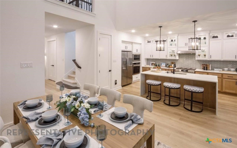 9300 Hamadryas Drive, Austin, TX 78744, 4 Habitaciones Habitaciones , ,5 BañosBaños,Residential,En Venta,9300 Hamadryas Drive,0,598728