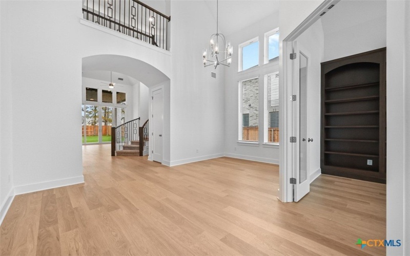 268 Wood Thrush Run, Kyle, TX 78640, 5 Bedrooms Bedrooms, ,6 BathroomsBathrooms,Residential,For Sale,268 Wood Thrush Run,0,598733