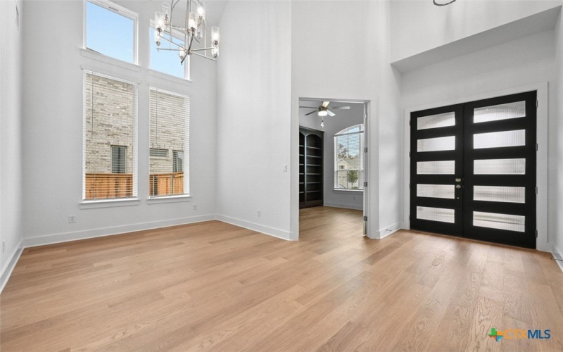 268 Wood Thrush Run, Kyle, TX 78640, 5 Bedrooms Bedrooms, ,6 BathroomsBathrooms,Residential,For Sale,268 Wood Thrush Run,0,598733