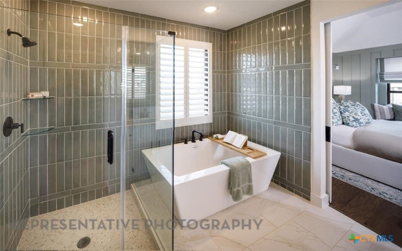 9517 Boathouse Drive, Austin, TX 78744, 4 Habitaciones Habitaciones , ,3 BañosBaños,Residential,En Venta,9517 Boathouse Drive,0,598737