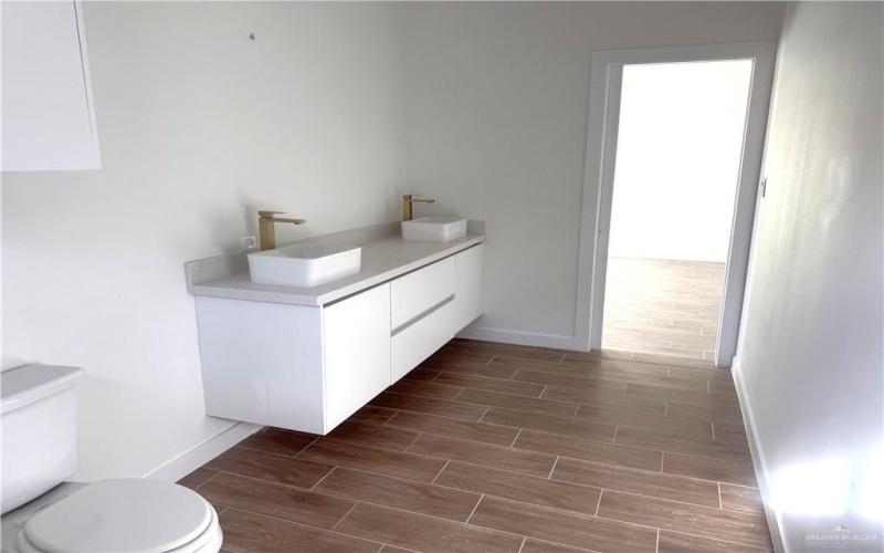 5909 N Playa Del Sol Street, Edinburg, TX 78542, 3 Bedrooms Bedrooms, ,2 BathroomsBathrooms,Residential,For Sale,5909 N Playa Del Sol Street,0,487763