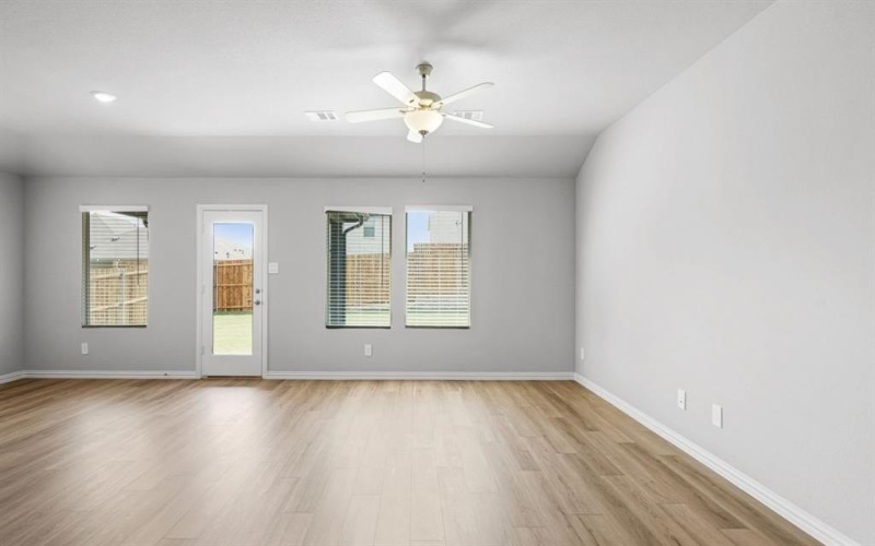 2120 Rannoch Street, Sherman, TX 75092, 4 Habitaciones Habitaciones , ,3 BañosBaños,Residential,En Venta,2120 Rannoch Street,0,21117981