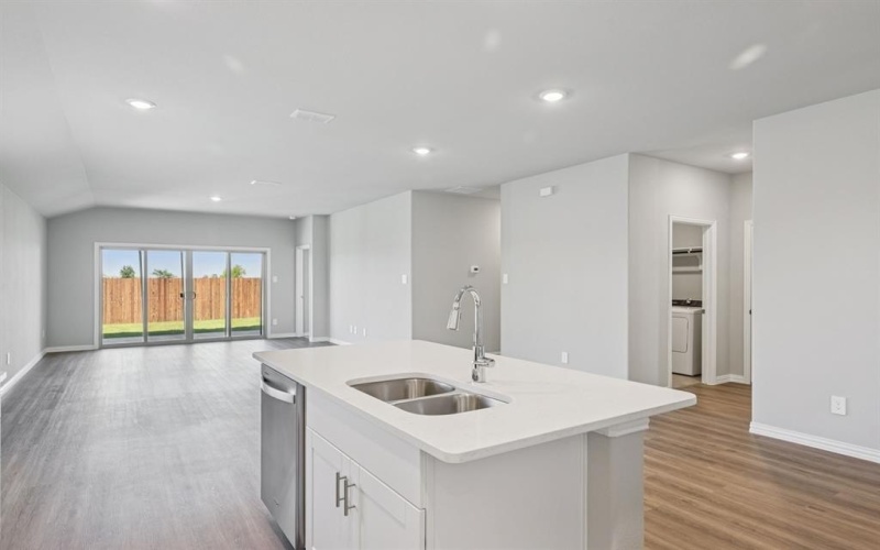 2112 Rannoch Street, Sherman, TX 75092, 3 Habitaciones Habitaciones , ,2 BañosBaños,Residential,En Venta,2112 Rannoch Street,0,21117985