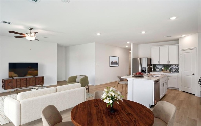 2222 Mustang Way, Seagoville, TX 75159, 4 Habitaciones Habitaciones , ,3 BañosBaños,Residential,En Venta,2222 Mustang Way,0,21117987