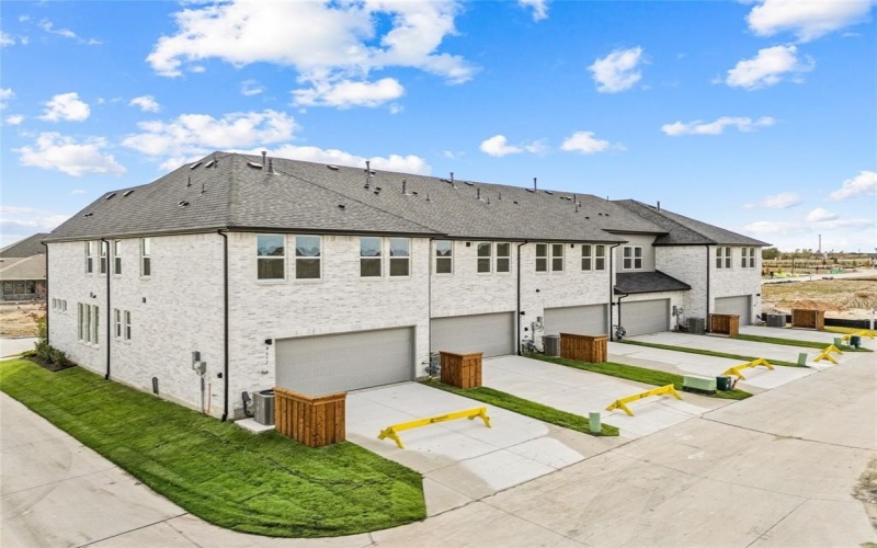 9601 Dahlia Boulevard, Mesquite, TX 75126, 3 Bedrooms Bedrooms, ,2 BathroomsBathrooms,Residential,For Sale,9601 Dahlia Boulevard,0,21118538