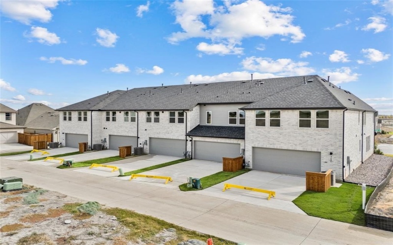 9601 Dahlia Boulevard, Mesquite, TX 75126, 3 Bedrooms Bedrooms, ,2 BathroomsBathrooms,Residential,For Sale,9601 Dahlia Boulevard,0,21118538