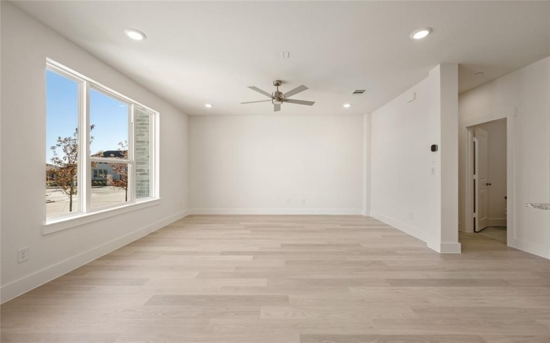 9613 Dahlia Boulevard, Mesquite, TX 75126, 3 Bedrooms Bedrooms, ,2 BathroomsBathrooms,Residential,For Sale,9613 Dahlia Boulevard,0,21118636