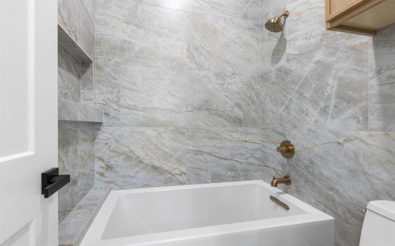 6505 County Road 1126B, Godley, TX 76044, 4 Habitaciones Habitaciones , ,3 BañosBaños,Residential,En Venta,6505 County Road 1126B,0,21119999