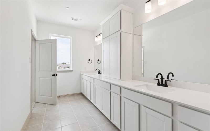 1031 Magdalena Way, Midlothian, TX 76065, 3 Bedrooms Bedrooms, ,2 BathroomsBathrooms,Residential,For Sale,1031 Magdalena Way,0,21120158