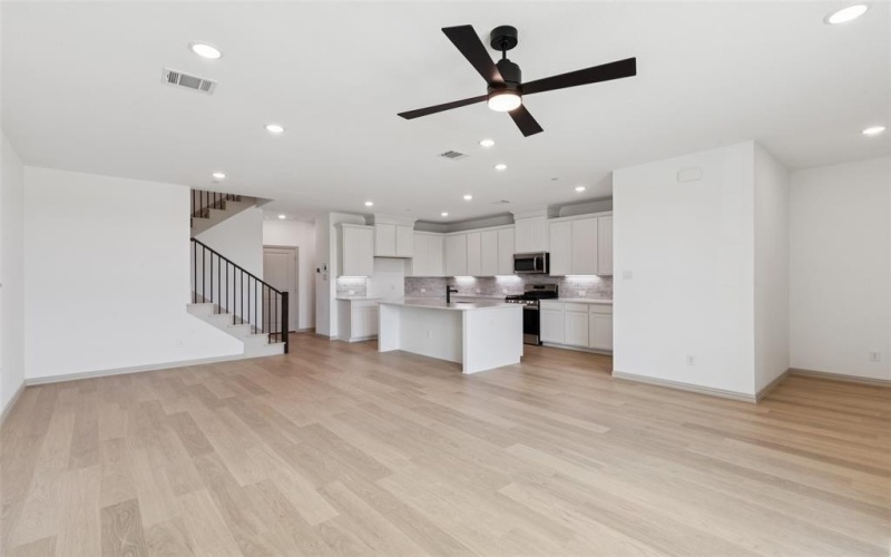 1031 Magdalena Way, Midlothian, TX 76065, 3 Bedrooms Bedrooms, ,2 BathroomsBathrooms,Residential,For Sale,1031 Magdalena Way,0,21120158