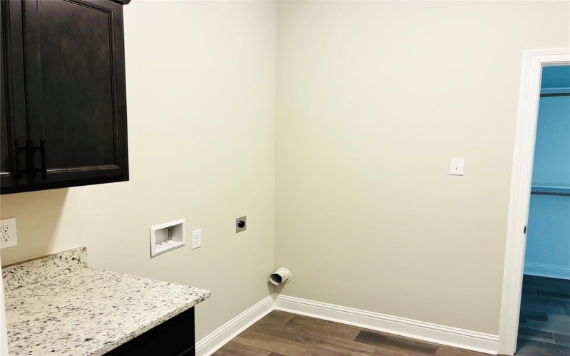 209 Paisley Lane, Bossier City, LA 71111, 3 Bedrooms Bedrooms, ,2 BathroomsBathrooms,Residential,For Sale,209 Paisley Lane,0,21120238