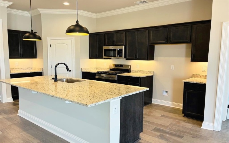 209 Paisley Lane, Bossier City, LA 71111, 3 Bedrooms Bedrooms, ,2 BathroomsBathrooms,Residential,For Sale,209 Paisley Lane,0,21120238