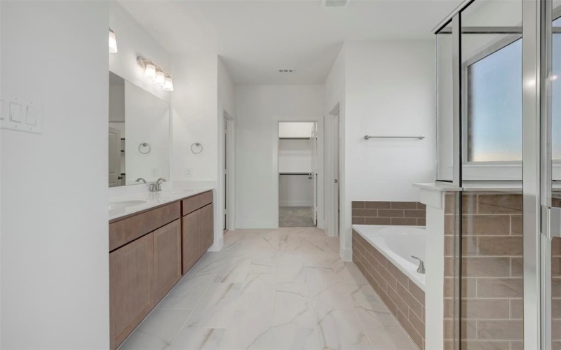 5004 Clotho Road, Aubrey, TX 76227, 4 Habitaciones Habitaciones , ,3 BañosBaños,Residential,En Venta,5004 Clotho Road,0,21120332