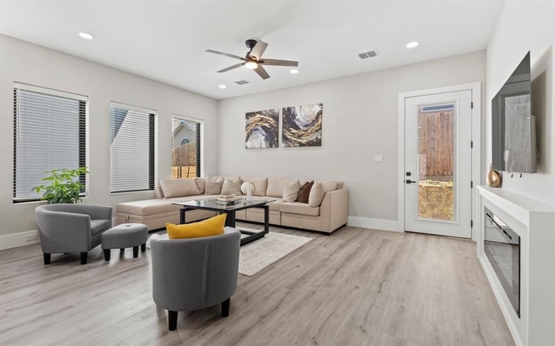 4150 Khawlah Nafal Court, Irving, TX 75038, 5 Habitaciones Habitaciones , ,6 BañosBaños,Residential,En Venta,4150 Khawlah Nafal Court,0,21120389