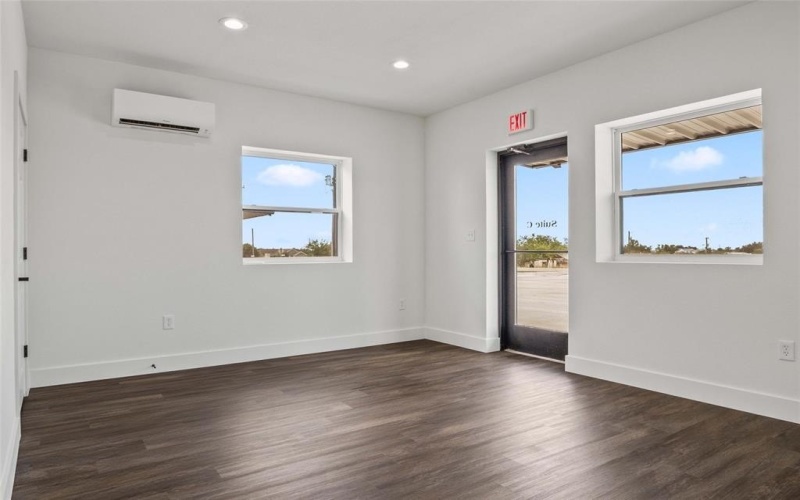 2036 Seaborn Road #BLDG 4, STE C, Ponder, TX 76259, ,Other,For Sale,2036 Seaborn Road,0,21120560