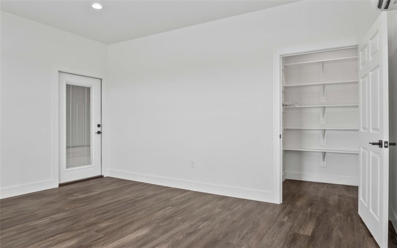 2036 Seaborn Road #BLDG 4, STE C, Ponder, TX 76259, ,Other,For Sale,2036 Seaborn Road,0,21120560