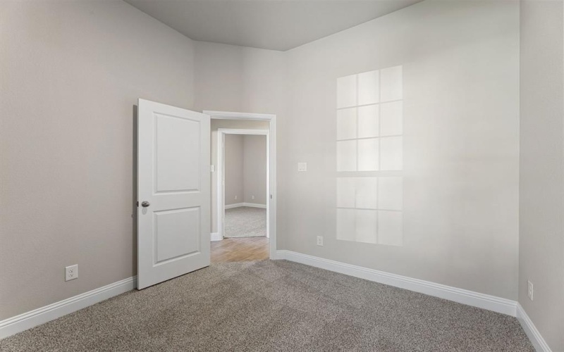 2110 Briarwood, Bridgeport, TX 76426, 4 Bedrooms Bedrooms, ,2 BathroomsBathrooms,Residential,For Sale,2110 Briarwood,0,21120644