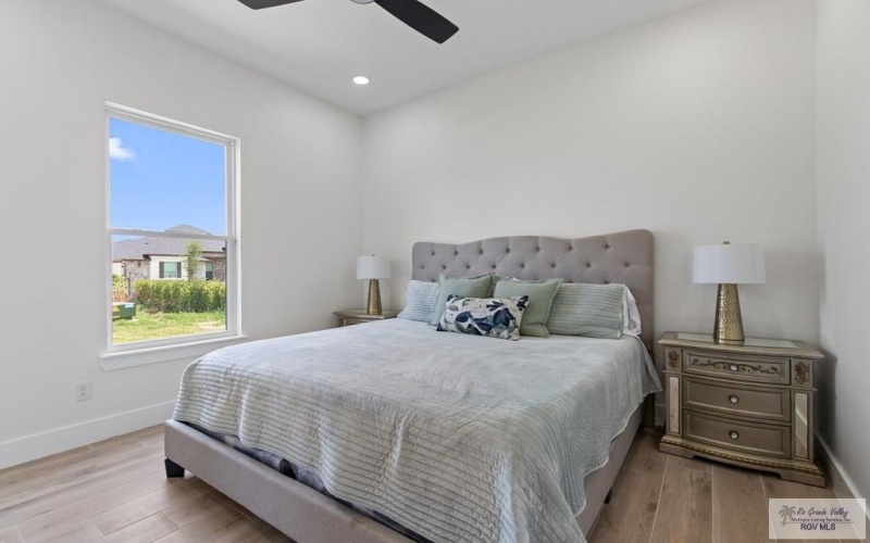 1305 THACKER LANE, HARLINGEN, TX 78552, 4 Bedrooms Bedrooms, ,3 BathroomsBathrooms,Residential,For Sale,1305 THACKER LANE,29763218