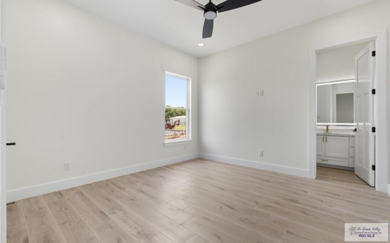 1305 THACKER LANE, HARLINGEN, TX 78552, 4 Bedrooms Bedrooms, ,3 BathroomsBathrooms,Residential,For Sale,1305 THACKER LANE,29763218