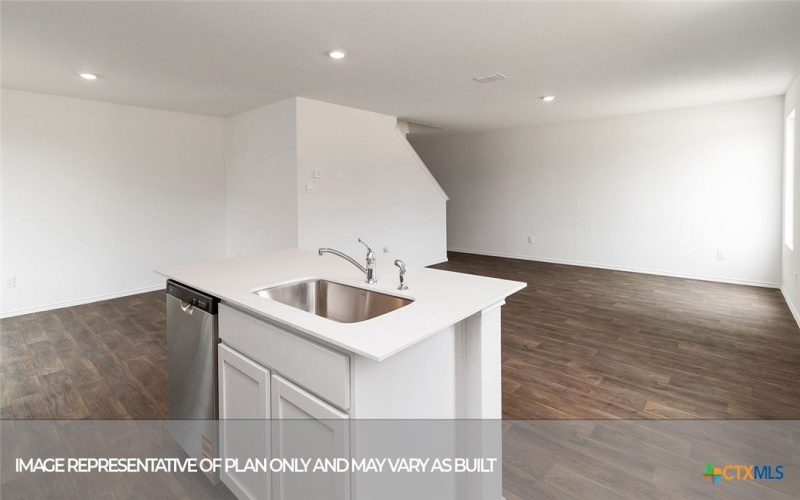 1027 BOLD Run, Seguin, TX 78155, 5 Habitaciones Habitaciones , ,2 BañosBaños,Residential,En Venta,1027 BOLD Run,0,598799