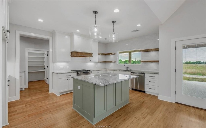 5403 Woodland Park Drive, College Station, TX 77845, 4 Habitaciones Habitaciones , ,3 BañosBaños,Residential,En Venta,5403 Woodland Park Drive,0,25012328