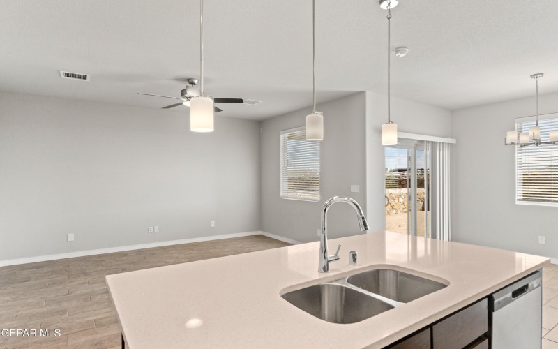 14052 Paseo Alegra Avenue, El Paso, TX 79928, 3 Habitaciones Habitaciones , ,2 BañosBaños,Residential,En Venta,14052 Paseo Alegra Avenue,0,934233