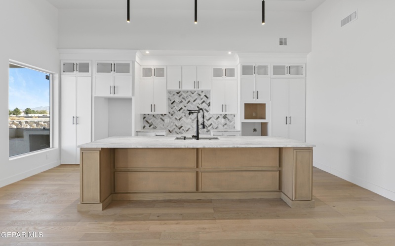 5659 RIO BONITO Circle, El Paso, TX 79932, 5 Habitaciones Habitaciones , ,3 BañosBaños,Residential,En Venta,5659 RIO BONITO Circle,0,934234