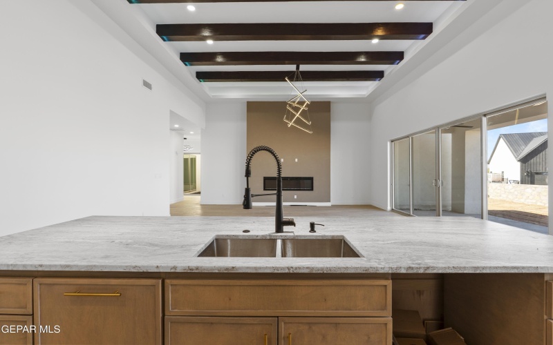 5659 RIO BONITO Circle, El Paso, TX 79932, 5 Habitaciones Habitaciones , ,3 BañosBaños,Residential,En Venta,5659 RIO BONITO Circle,0,934234