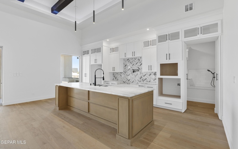 5659 RIO BONITO Circle, El Paso, TX 79932, 5 Habitaciones Habitaciones , ,3 BañosBaños,Residential,En Venta,5659 RIO BONITO Circle,0,934234