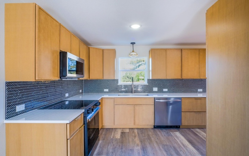 303 Cedarhill, Granite Shoals, TX 78654, 3 Habitaciones Habitaciones , ,2 BañosBaños,Residential,En Venta,303 Cedarhill,0,175818